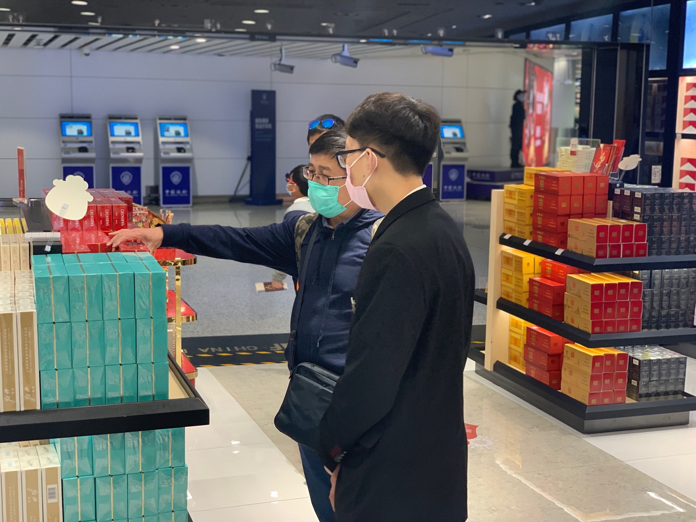 【中國(guó)免稅人在行動(dòng)?黨員先鋒篇】之二： 不忘初心，凝心聚力——中免黨員抗擊疫情，發(fā)揮黨員先鋒模范作用
