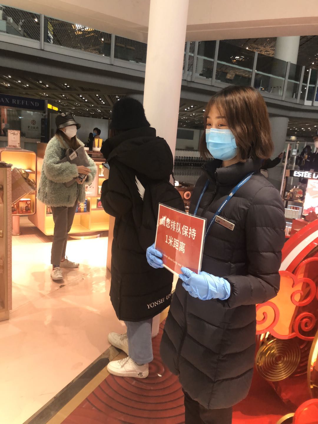 【中國免稅人在行動·一線直擊篇】之十五： 不畏艱險戰(zhàn)疫情，無私奉獻顯大愛